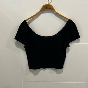 Mossimo black crop top size  medium